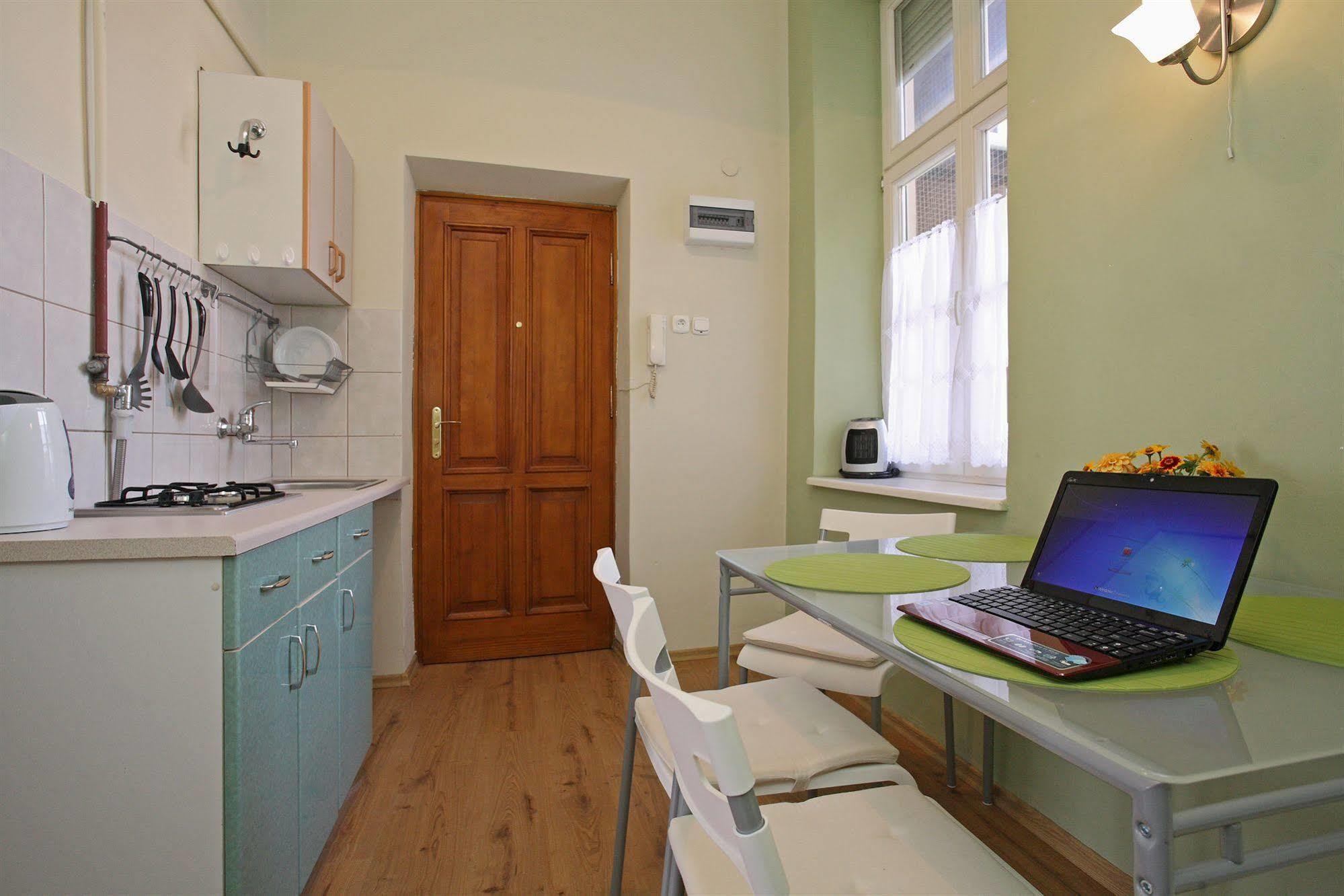 Enigma Hostel Krakau Exterior foto